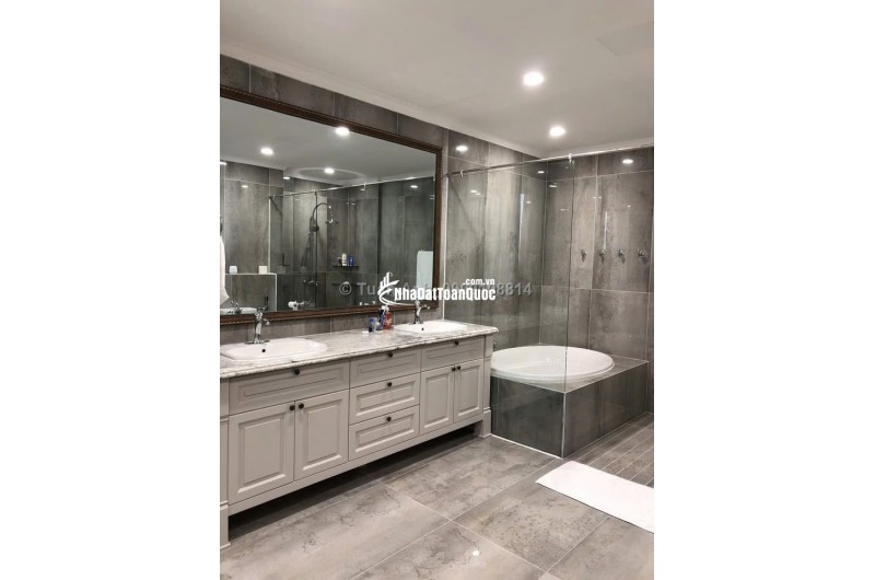 Bán Penthouse Masteri Thảo Điền, Q.2, 250m2, 3PN, sổ hồng, giá 38 tỷ. LH: 0909108814